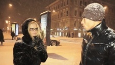 blond suczka lubi w dupę