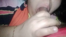 zaprosiła swoją młodszą koleżankę by pofantazjować