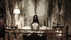 blondynka z kolegami