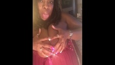 całuje się laskami o poranku