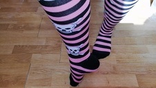 chłodzi jej tyłek spermą