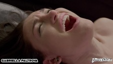 ocieranie lekko owłosionych pipek