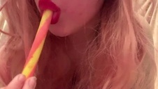 alexis texas wypina swe wielkie dupsko przy oknie