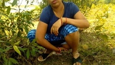 urocza blondyna z fajnym ciałem