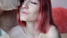 kolo rozciąga tej młodej pannie dupcię