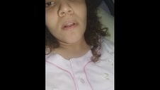 wysokie szpilki i zasłonięte oczka