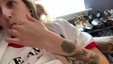 amatorska nastolatka rucha się w parku