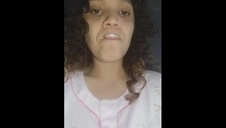 grubas spogląda na jej dupeczkę podczas ruchańska