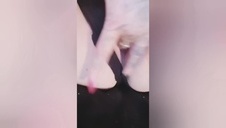 obleśny gruby dziadek też chce poruchać nastolatkę