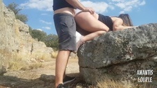 laska ma krągłe dupsko i gorące kakaowe oczko