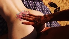 blondyn fajnie posuwa publiczną brunetkę