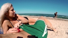 ruda z mamuśką na małżeńskim łożu