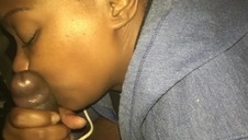 łysy murzynek ze słodką seks laseczką