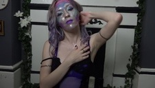 wypina się przy oknie a tatuś ją rżnie