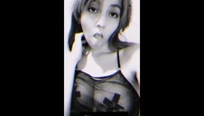 on ją rucha a ona się pieści