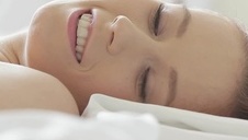 chuda ujeżdża faceta