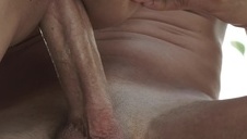 suczka obciąga murzynowi z wielką pałą