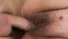 murzynka pokazuje swoje dojce