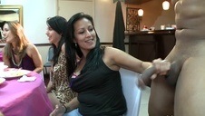 zaczęły same i przyszedł on