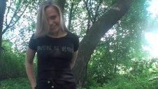 misha cross wyciska z pupy spermę kropla po kropli