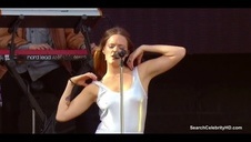 laska tryska dymana w dupę