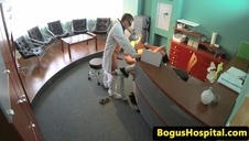 dojarzała brunetka lubi penisa lolly ink