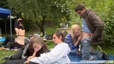 z dużą dupcią dobrze mu jest