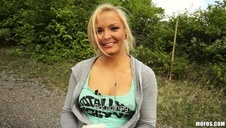 facet posuwa łatwą sąsiadkę