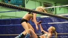 długi penis murzyna w ustach brunetki