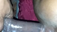 seks w salonie z analną babeczką