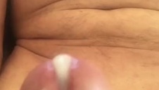 facet liże cipkę krągłej sąsiadki