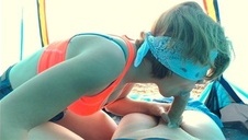 dwie atrakcyjne lesbijki zabierają się za siebie