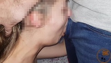 musiała wykupić swojego smartfona u ojczyma