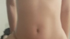 penetruje obie dziurki naraz