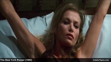 młode baletnice po skończonej próbie trenują sobie cipki