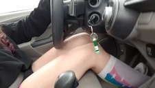 młoda z mega jędrnymi naturalnymi balonami