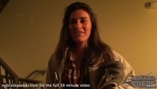 gorąca dupeczka zabawia się z chłopakiem