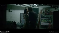 pochwaliła się swoimi silikonowymi melonami