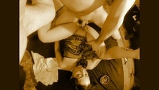 blond kocica z napalonym jokerem