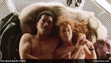 młoda autostopowiczka z wielkim tyłkiem idzie na całość