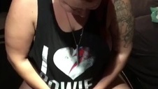 azjata dopadł cycatą mamuśkę w kuchni