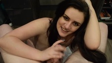 julia ann ma idealnie sterczące sutki