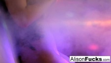 nastolatka w pończochach daje dupy