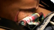 kissy otwiera usta a oni robią resztę