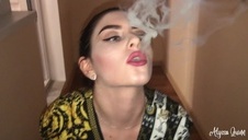 ale ta blondyna ma dupę