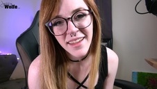 osiemnastolatka azjatka trzepie dużego kutasa