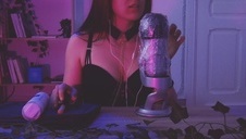 mała nastolatka lubi dostać krem ze spermy na twarz po seksie z czarnym chujem