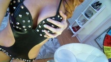 kutas między całujące się laski