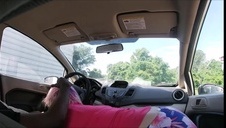 ostra czarnowłosa dama jest posuwana przez czekoladowych panów