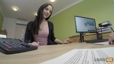 młode nastolatki trzepią fiuta stópkami